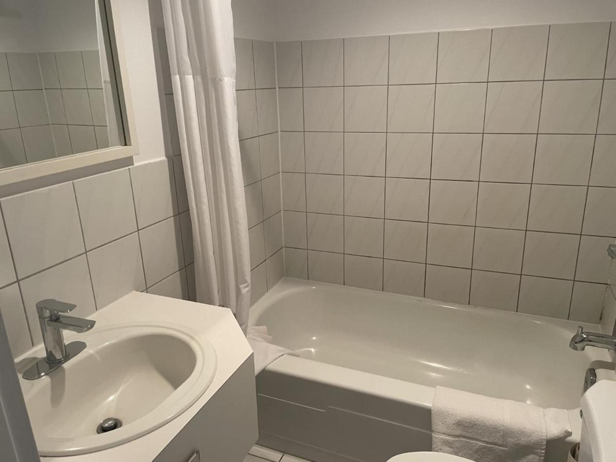 Hotel Motel Le Regent Квебек Экстерьер фото